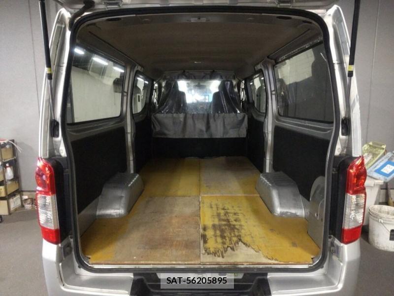 Nissan NV350 Caravan 2020 3284835-5