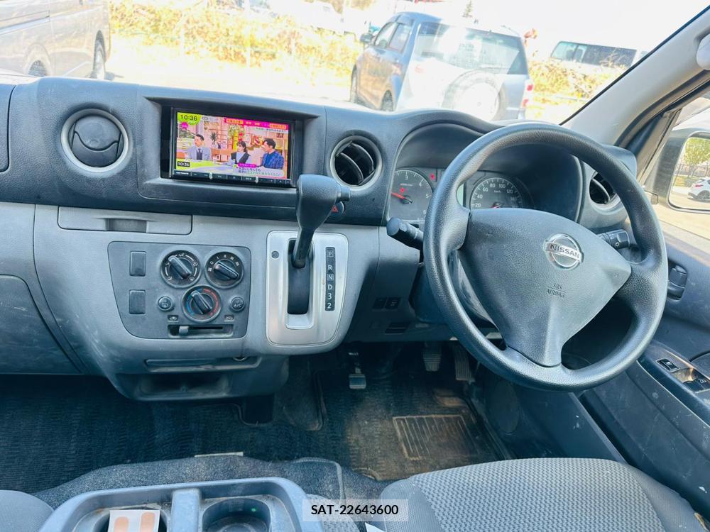Nissan NV350 Caravan 2020 4653057-13