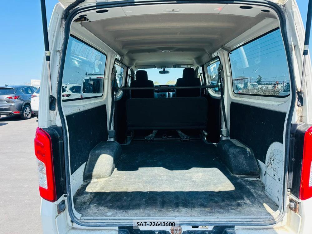 Nissan NV350 Caravan 2020 4653057-26