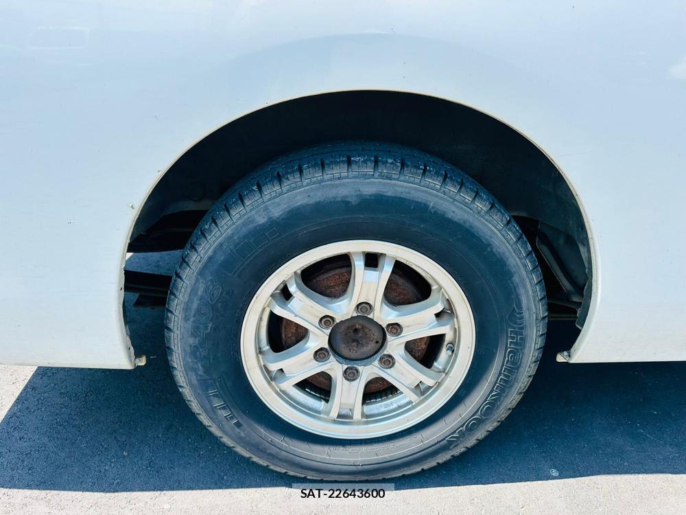 Nissan NV350 Caravan 2020 4653057-28