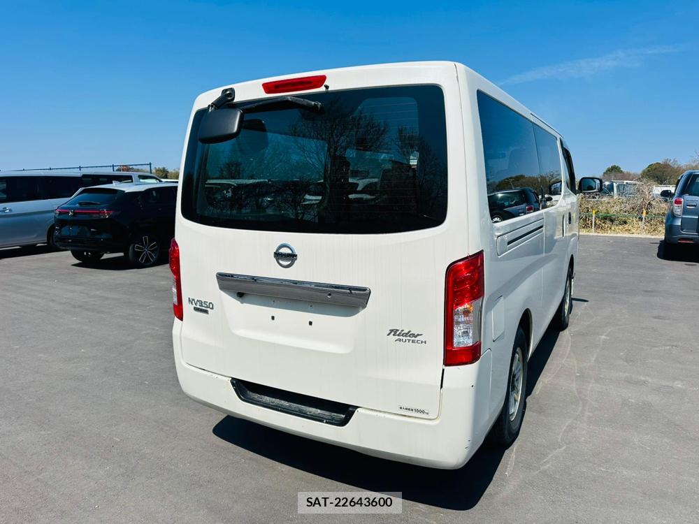 Nissan NV350 Caravan 2020 4653057-4