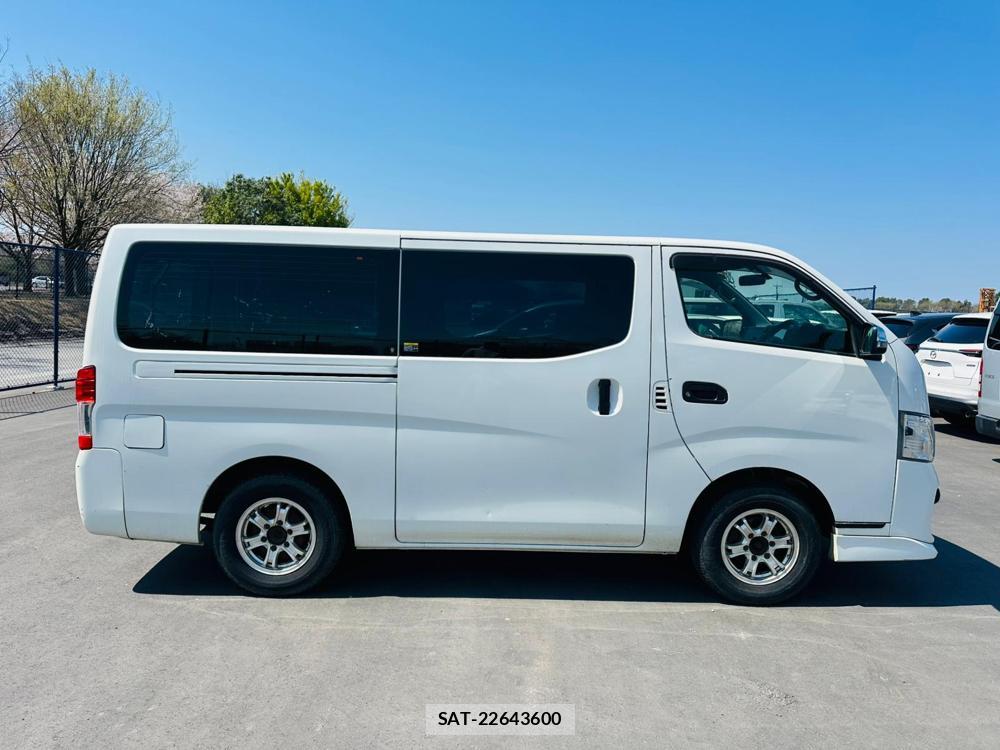 Nissan NV350 Caravan 2020 4653057-5