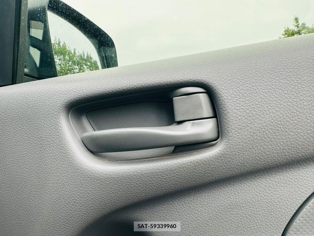 Nissan NV350 Caravan 2020 6787089-20