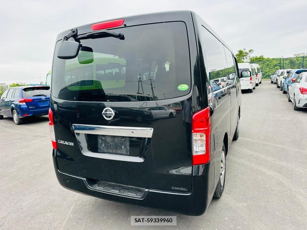Nissan NV350 Caravan 2020 6787089-4