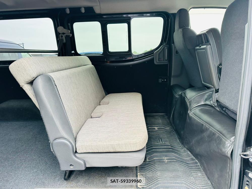 Nissan NV350 Caravan 2020 6787089-8