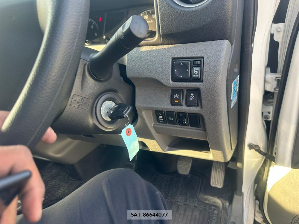 Nissan NV350 Caravan 2019 6958496-15