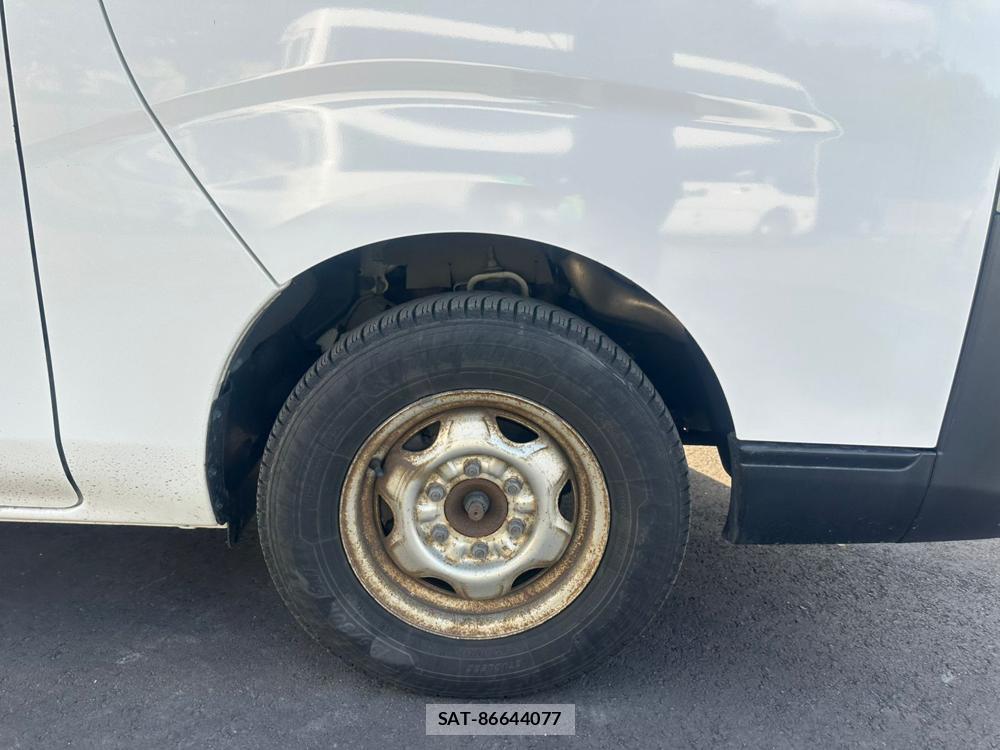Nissan NV350 Caravan 2019 6958496-26