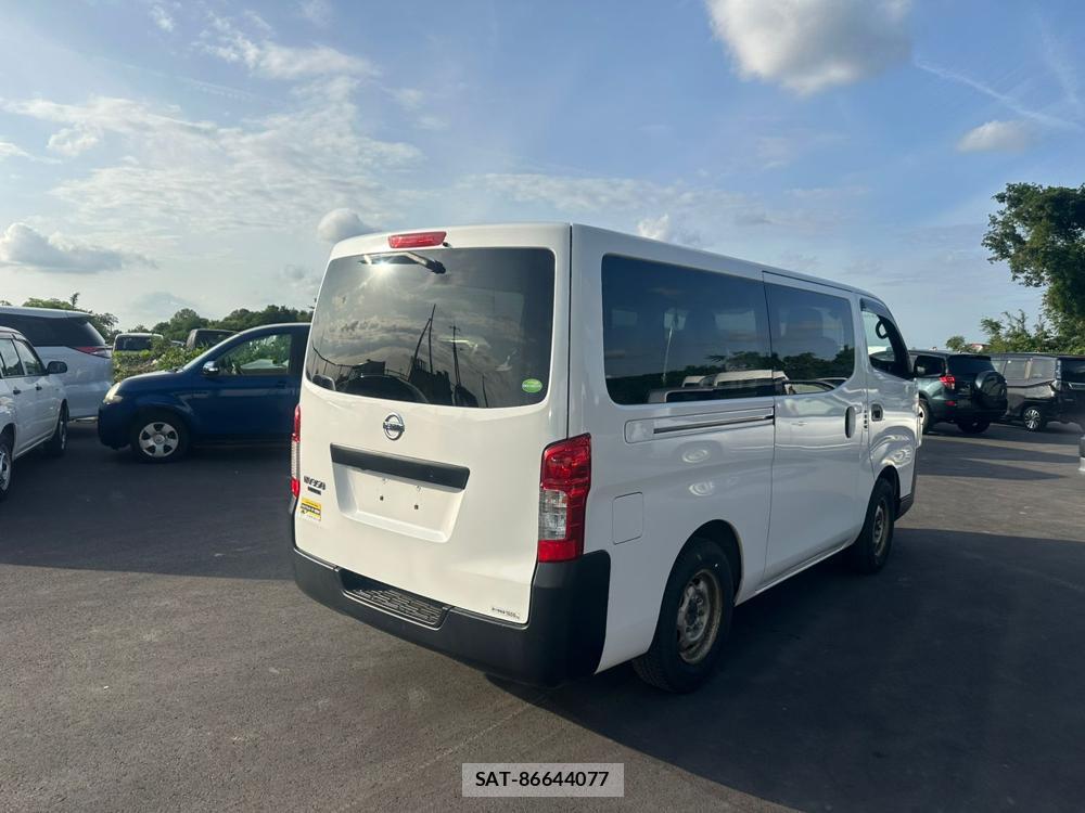 Nissan NV350 Caravan 2019 6958496-4
