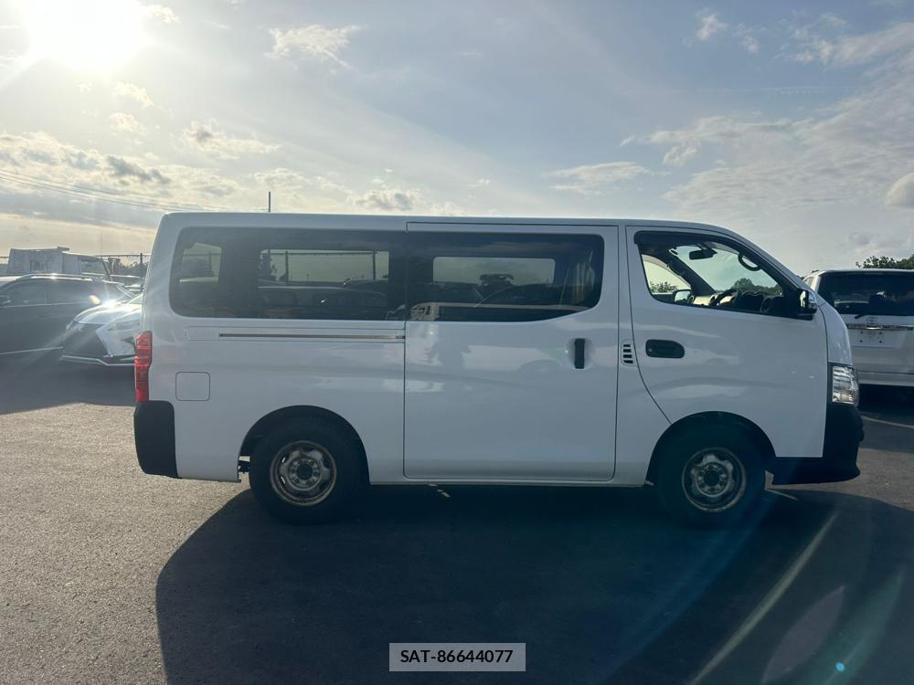 Nissan NV350 Caravan 2019 6958496-5