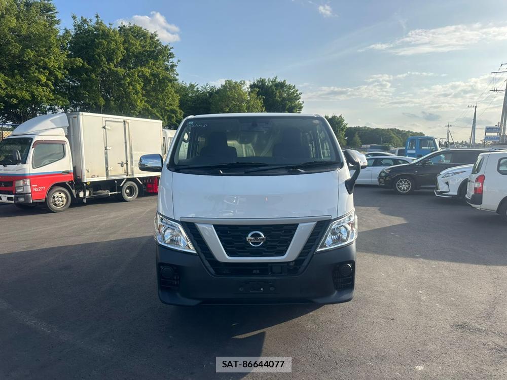 Nissan NV350 Caravan 2019 6958496-7