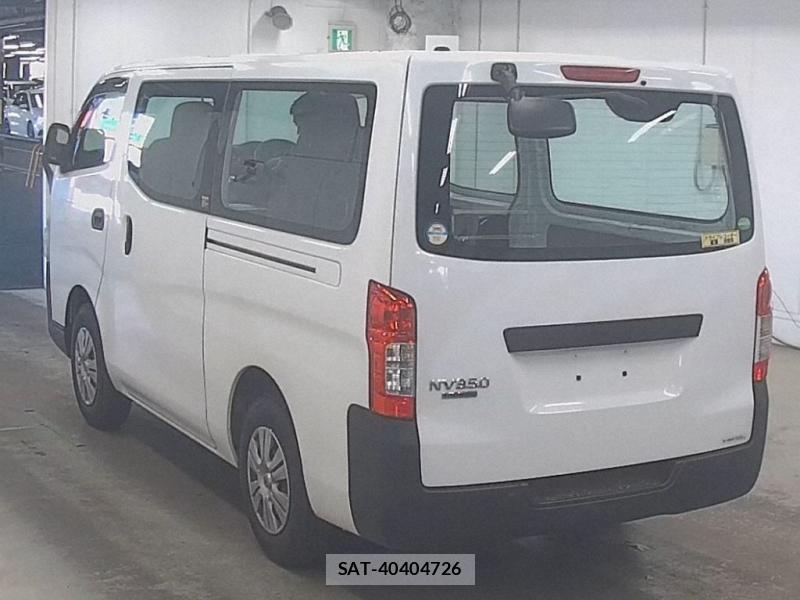 Nissan NV350 Caravan 2020-05 7349935-2