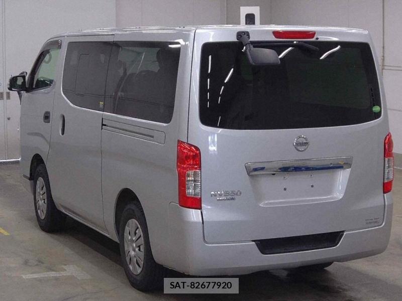 Nissan NV350 Caravan 2020-01 8044006-2