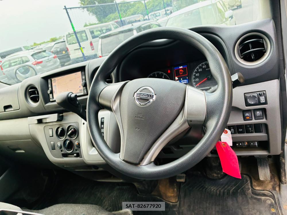 Nissan NV350 Caravan 2020-01 8044006-14