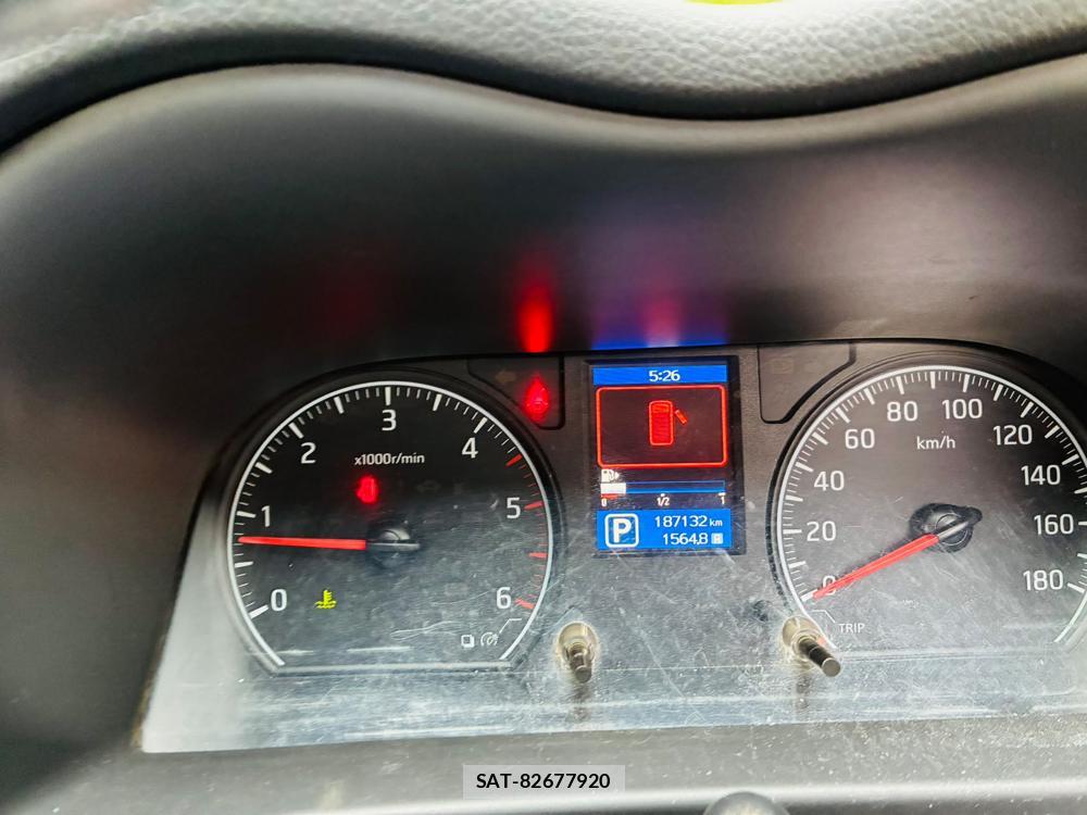 Nissan NV350 Caravan 2020-01 8044006-15