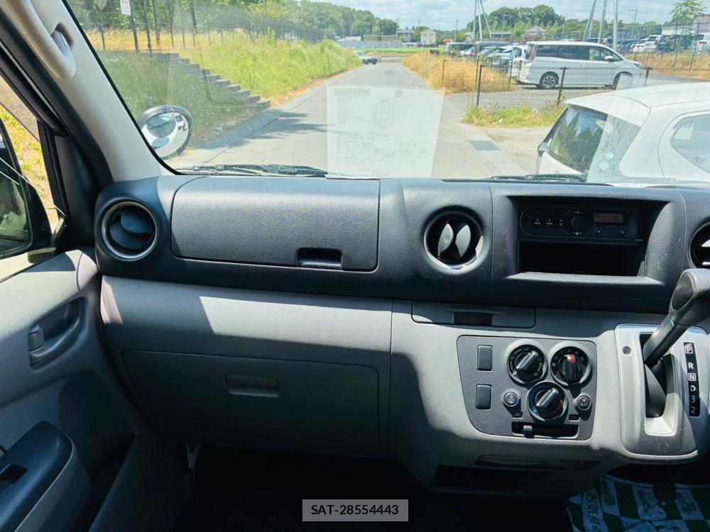 Nissan NV350 Caravan 2019-05 8252484-17