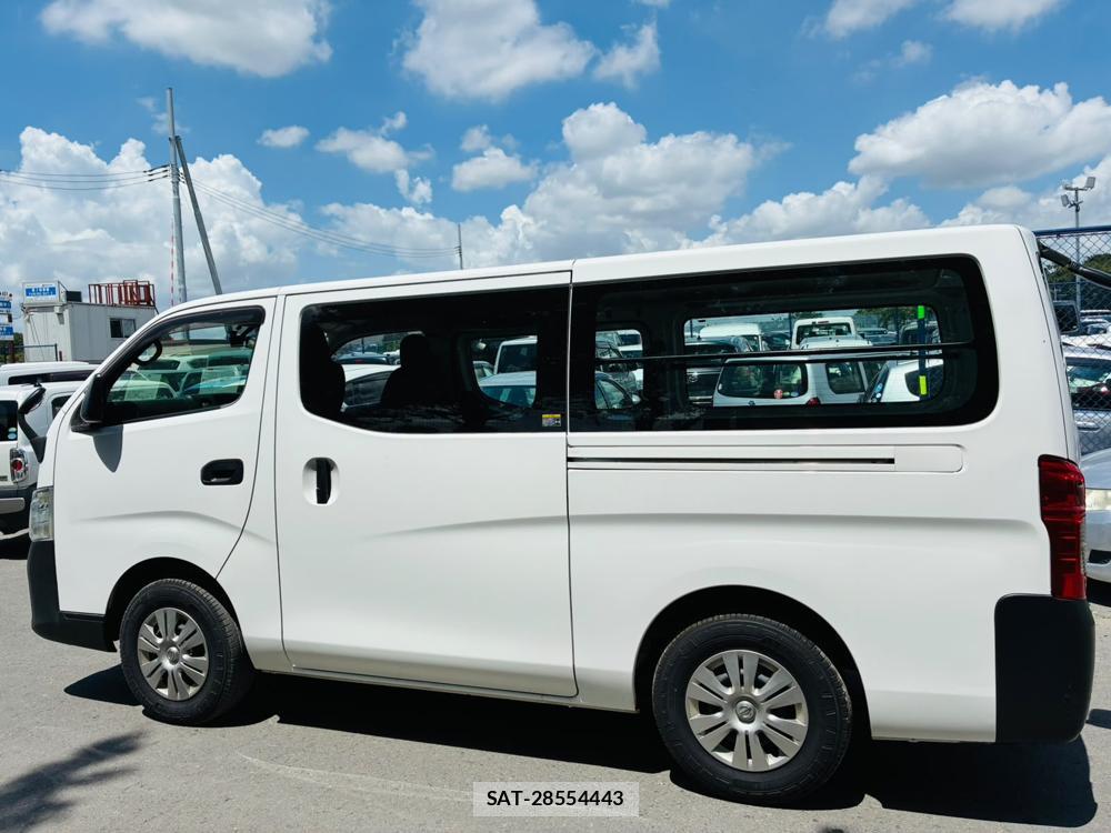 Nissan NV350 Caravan 2019-05 8252484-1