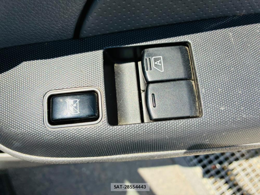 Nissan NV350 Caravan 2019-05 8252484-21