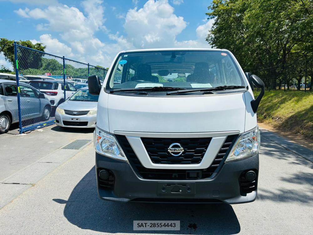 Nissan NV350 Caravan 2019-05 8252484-7