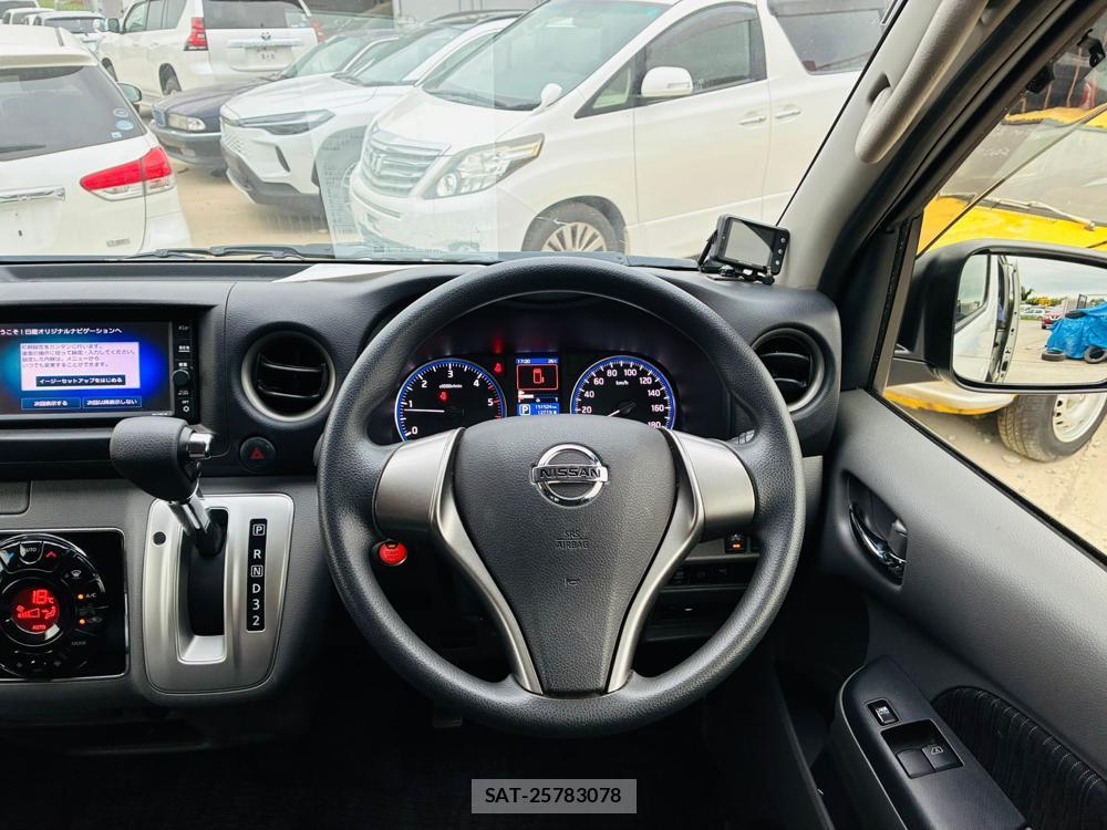 Nissan NV350 Caravan 2020 8603372-13
