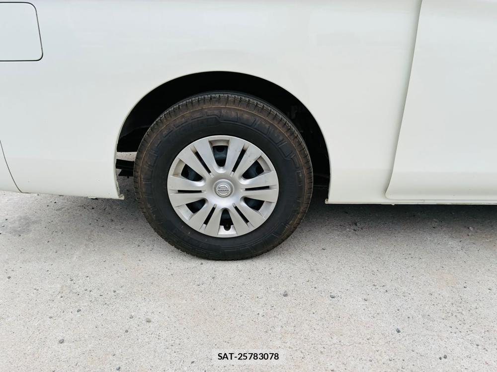 Nissan NV350 Caravan 2020 8603372-26