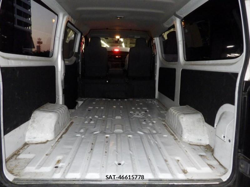 Nissan Caravan 2019-10 824698-5