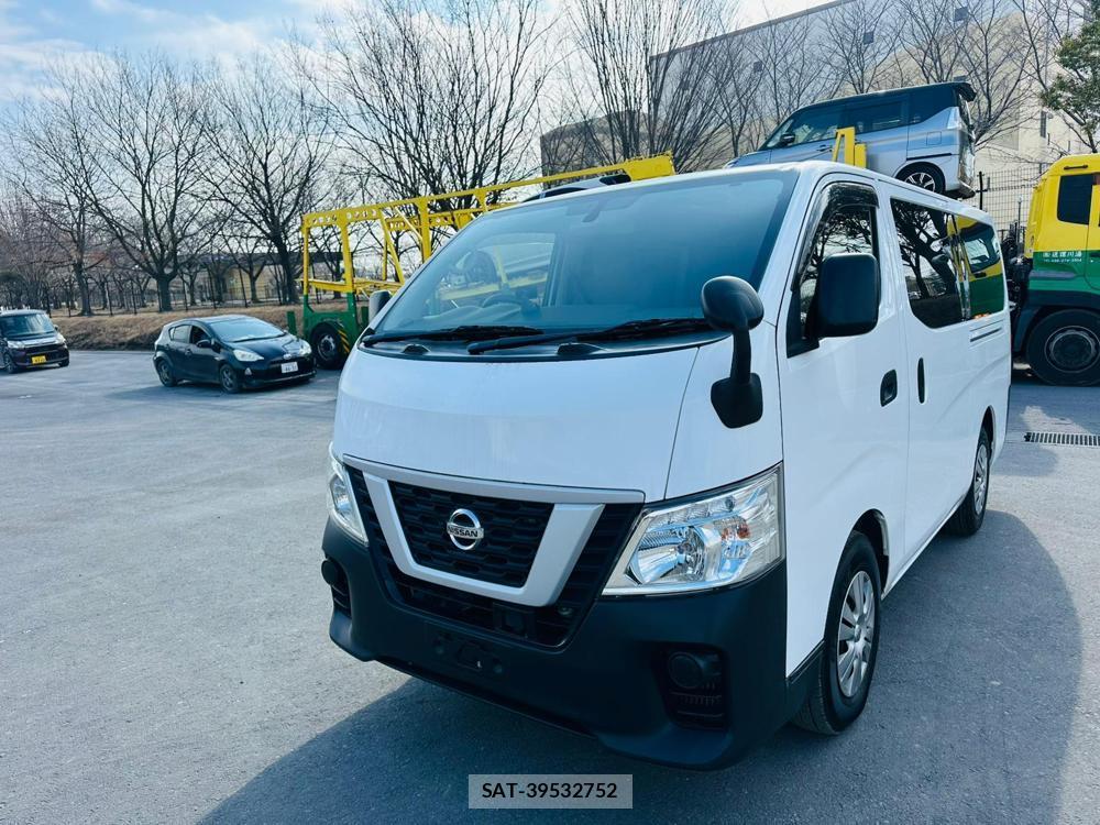 Nissan NV350 Caravan 2019 3403664-0
