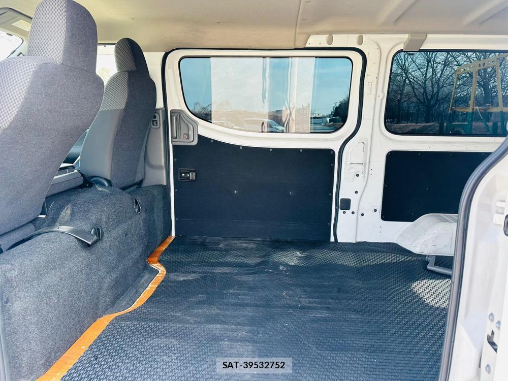 Nissan NV350 Caravan 2019 3403664-9
