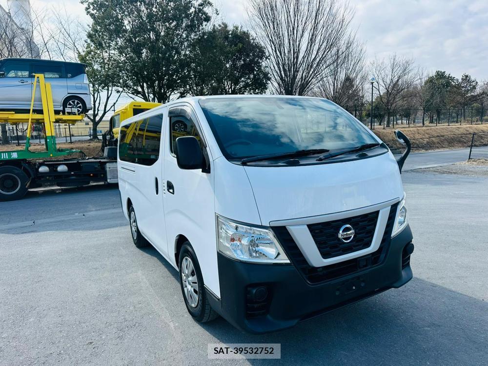 Nissan NV350 Caravan 2019 3403664-6