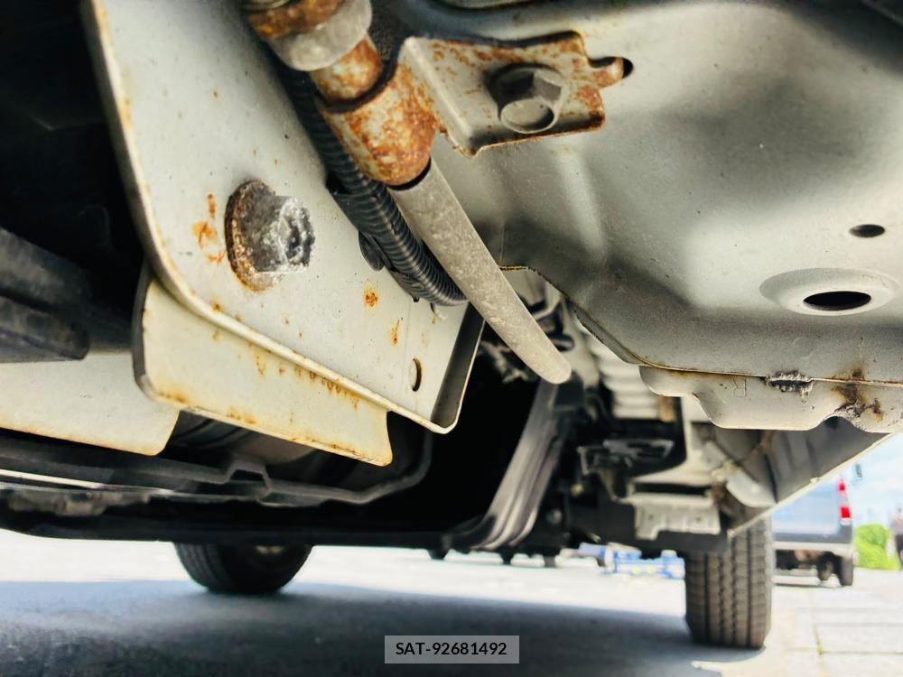 Nissan NV350 Caravan 2020-06 7940554-35