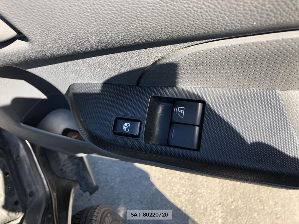 Nissan NV350 Caravan 2019-03 5358527-24