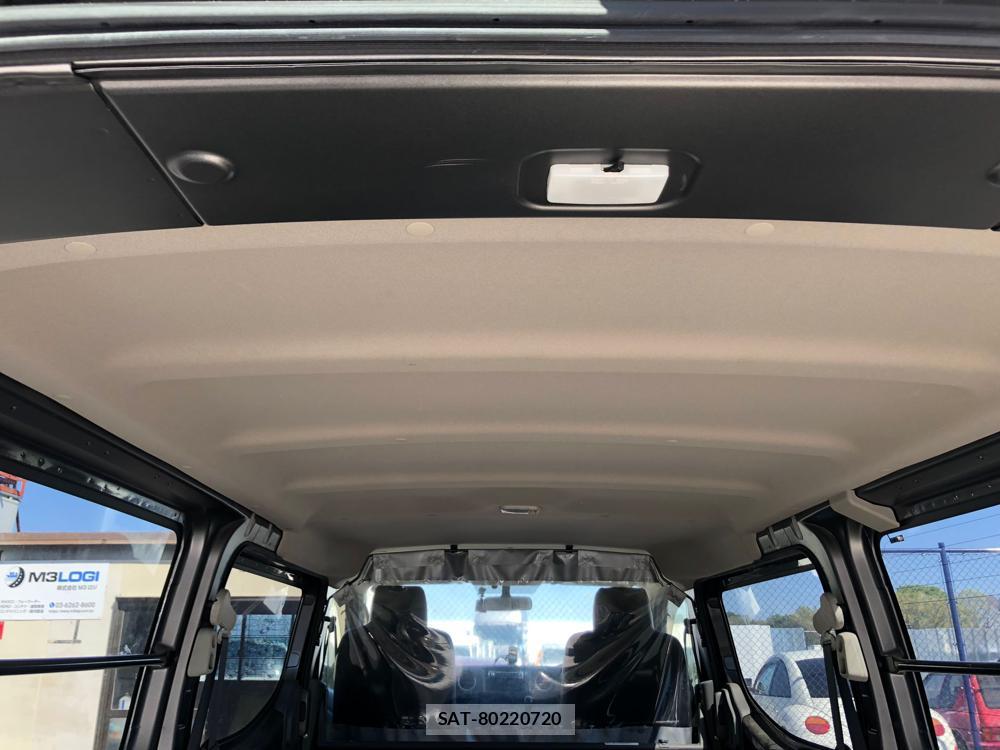 Nissan NV350 Caravan 2019-03 5358527-26