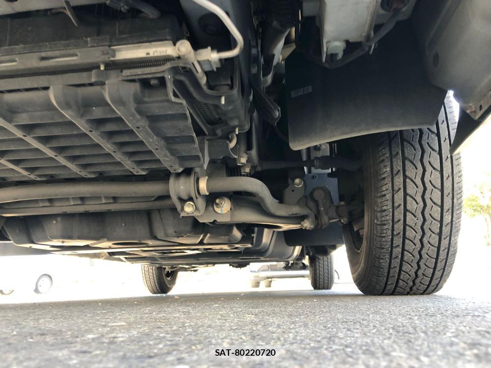 Nissan NV350 Caravan 2019-03 5358527-34