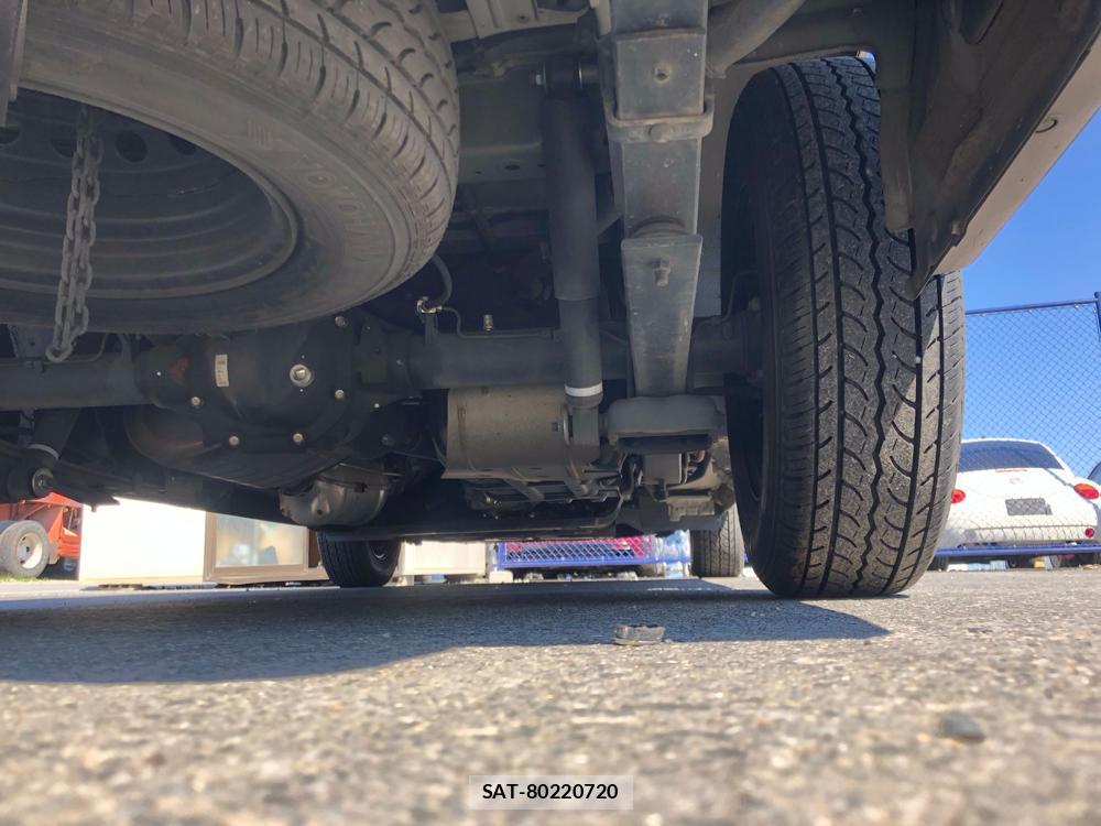 Nissan NV350 Caravan 2019-03 5358527-36