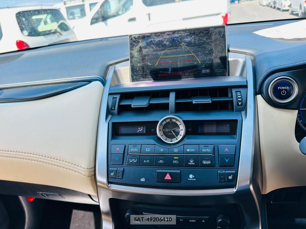 Lexus NX 2015 7263040-17