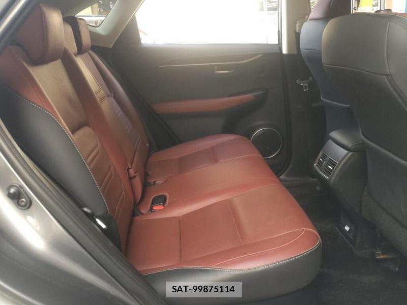 Lexus NX 2015-08 8262095-5