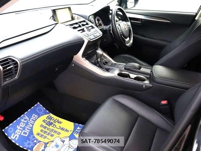 Lexus NX 2017-03 8881438-25