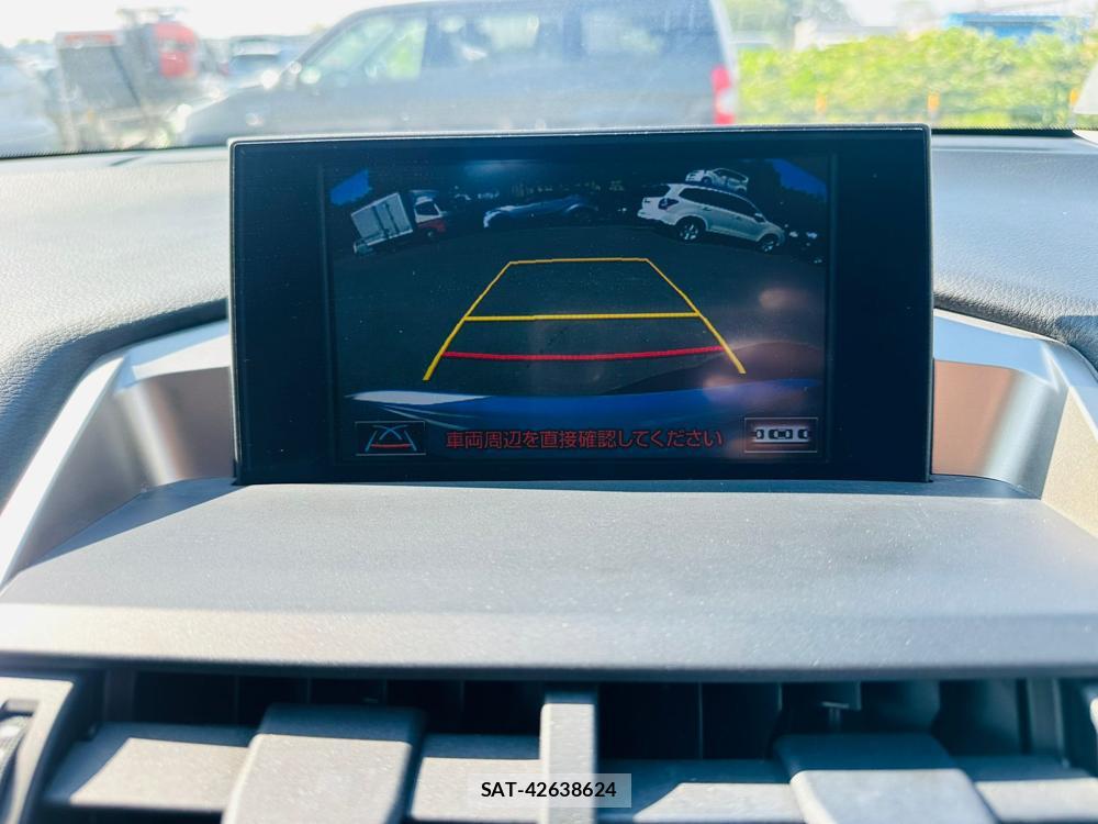 Lexus NX 2016 6788184-17