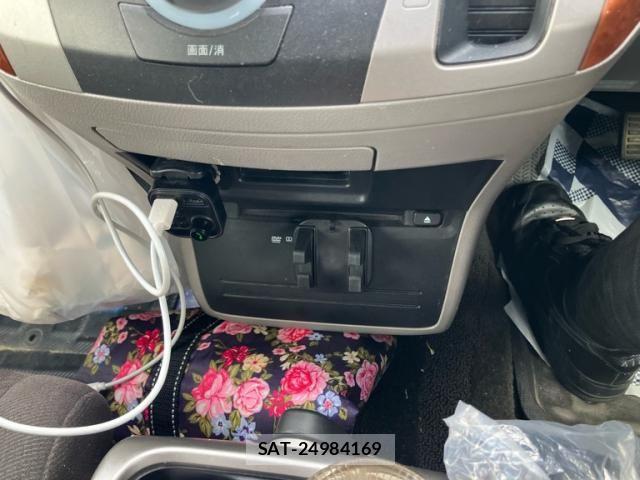 Honda ODYSSEY 2010-05 6996964-20