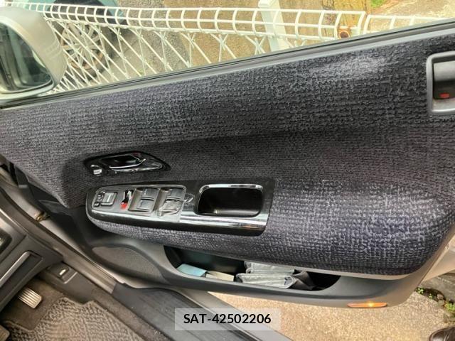 Honda ODYSSEY 2002-01 7456636-13