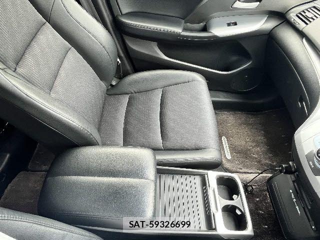 Honda ODYSSEY 2011-12 8101076-24