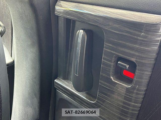 Honda ODYSSEY 2013-12 8101068-17