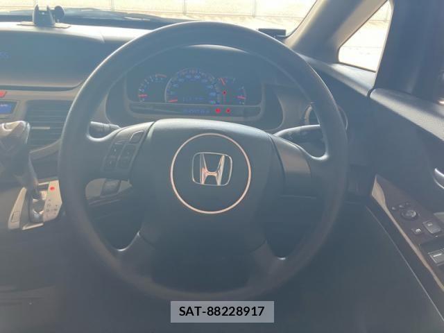 Honda ODYSSEY 2004-03 8131796-18