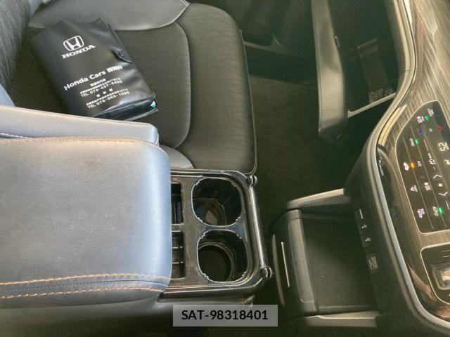 Honda ODYSSEY 2014-02 8131786-25
