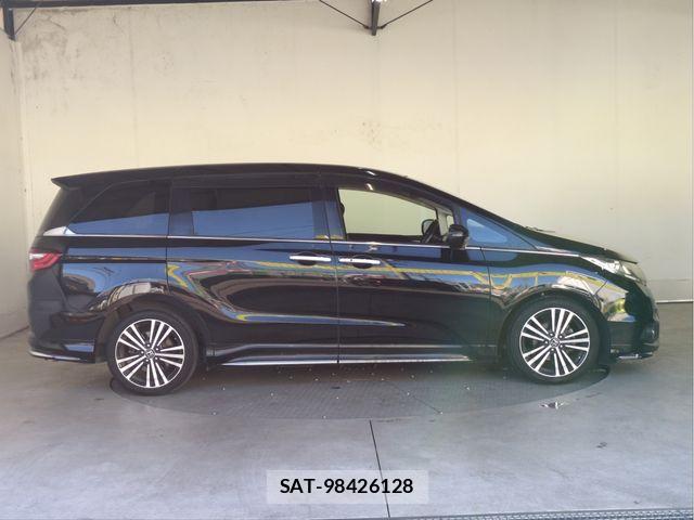 Honda ODYSSEY 2017-04 8209427-17
