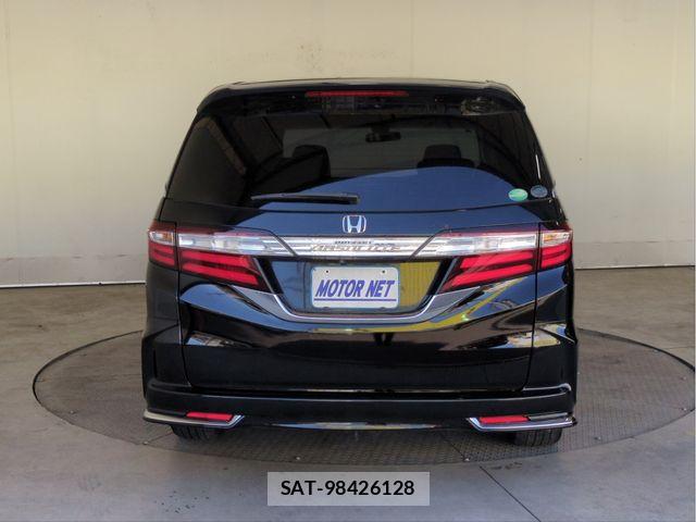 Honda ODYSSEY 2017-04 8209427-18