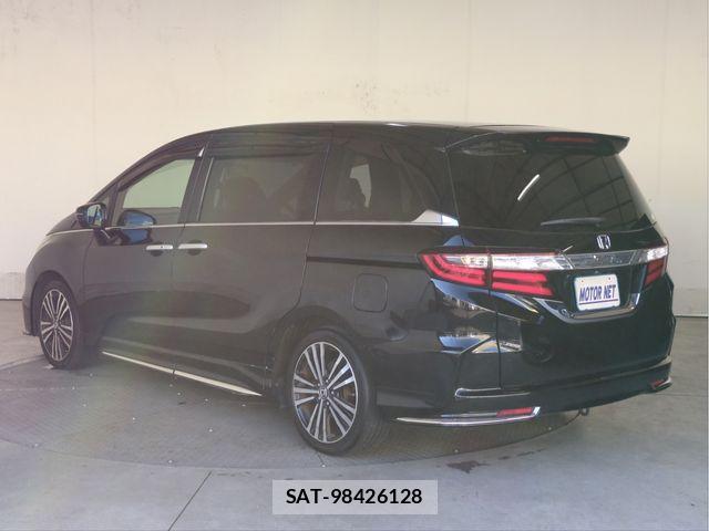 Honda ODYSSEY 2017-04 8209427-19