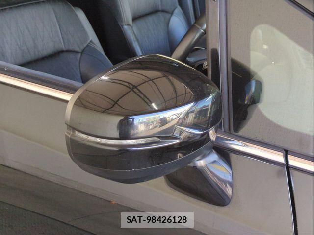 Honda ODYSSEY 2017-04 8209427-22