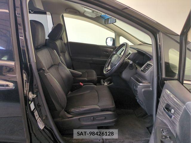 Honda ODYSSEY 2017-04 8209427-26