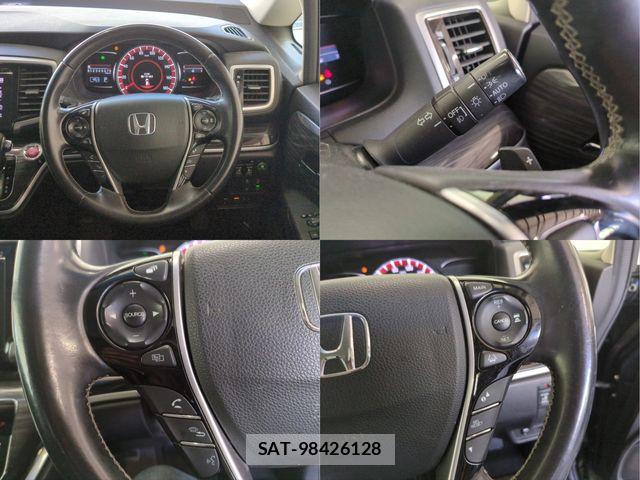 Honda ODYSSEY 2017-04 8209427-8