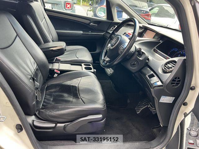 Honda ODYSSEY 2005-11 8209438-19
